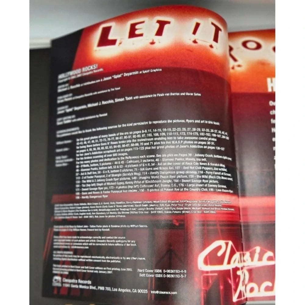 Hollywood Rocks! 1980s Los‎ Angeles Music Scene Hardcover Guide - Cleopatra